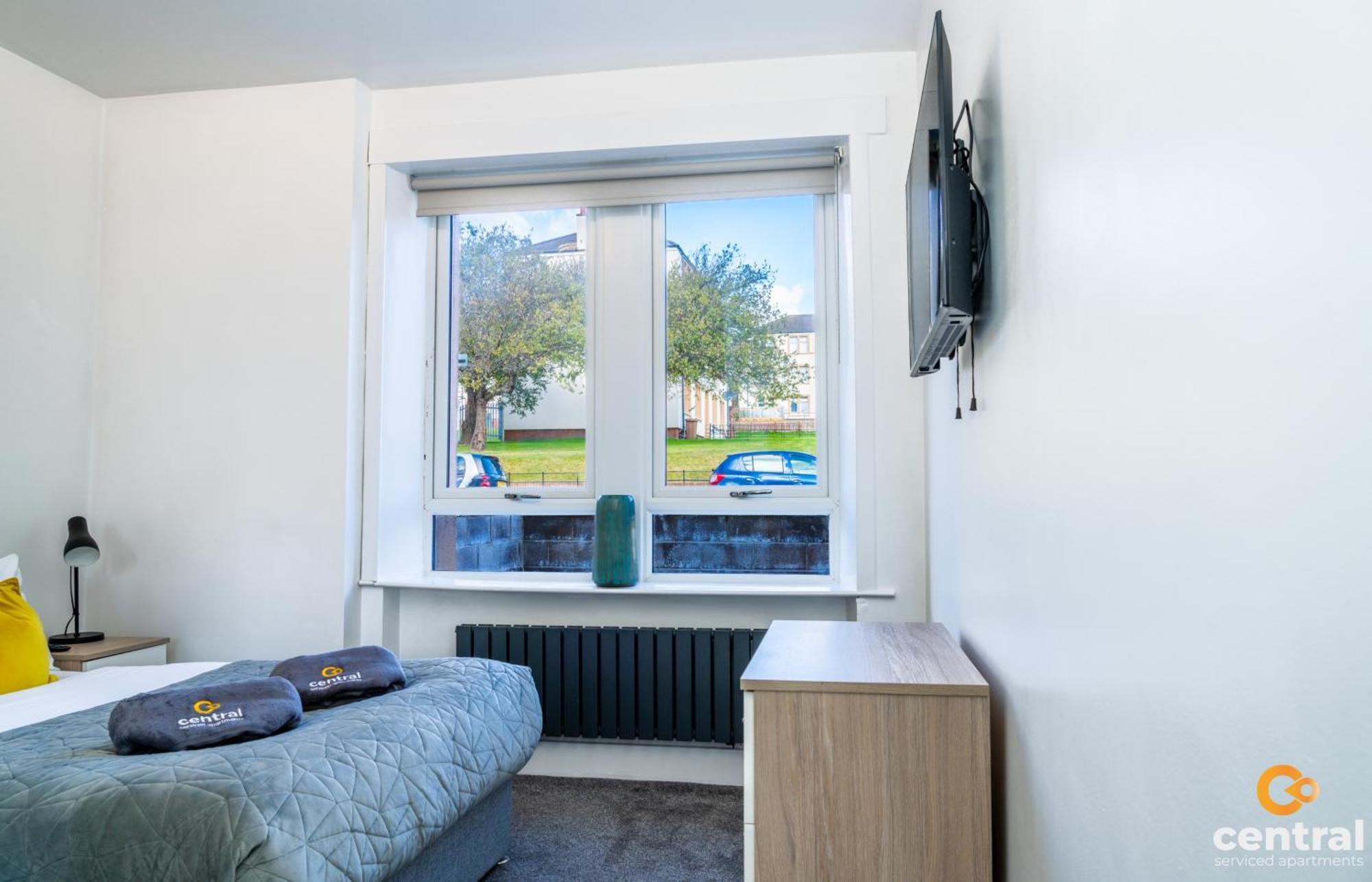 Central Serviced Apartments - 2 Bedroom - Free Street Parking - Fast Wifi - Smart Tvs In All Rooms - Ground Level - Family Neighbourhood - 3 X Double Beds - Heating 24-7 - Trade Stays - Weekly & Monthly Offers Данді Екстер'єр фото