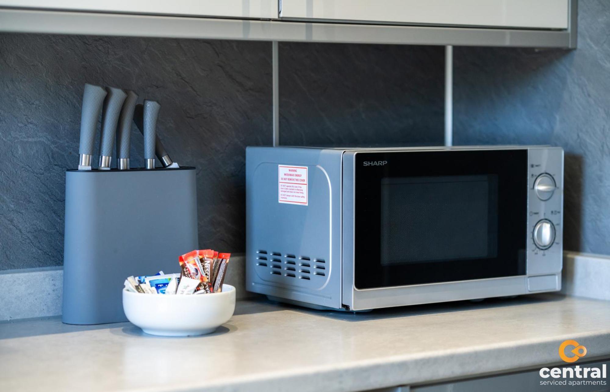 Central Serviced Apartments - 2 Bedroom - Free Street Parking - Fast Wifi - Smart Tvs In All Rooms - Ground Level - Family Neighbourhood - 3 X Double Beds - Heating 24-7 - Trade Stays - Weekly & Monthly Offers Данді Екстер'єр фото