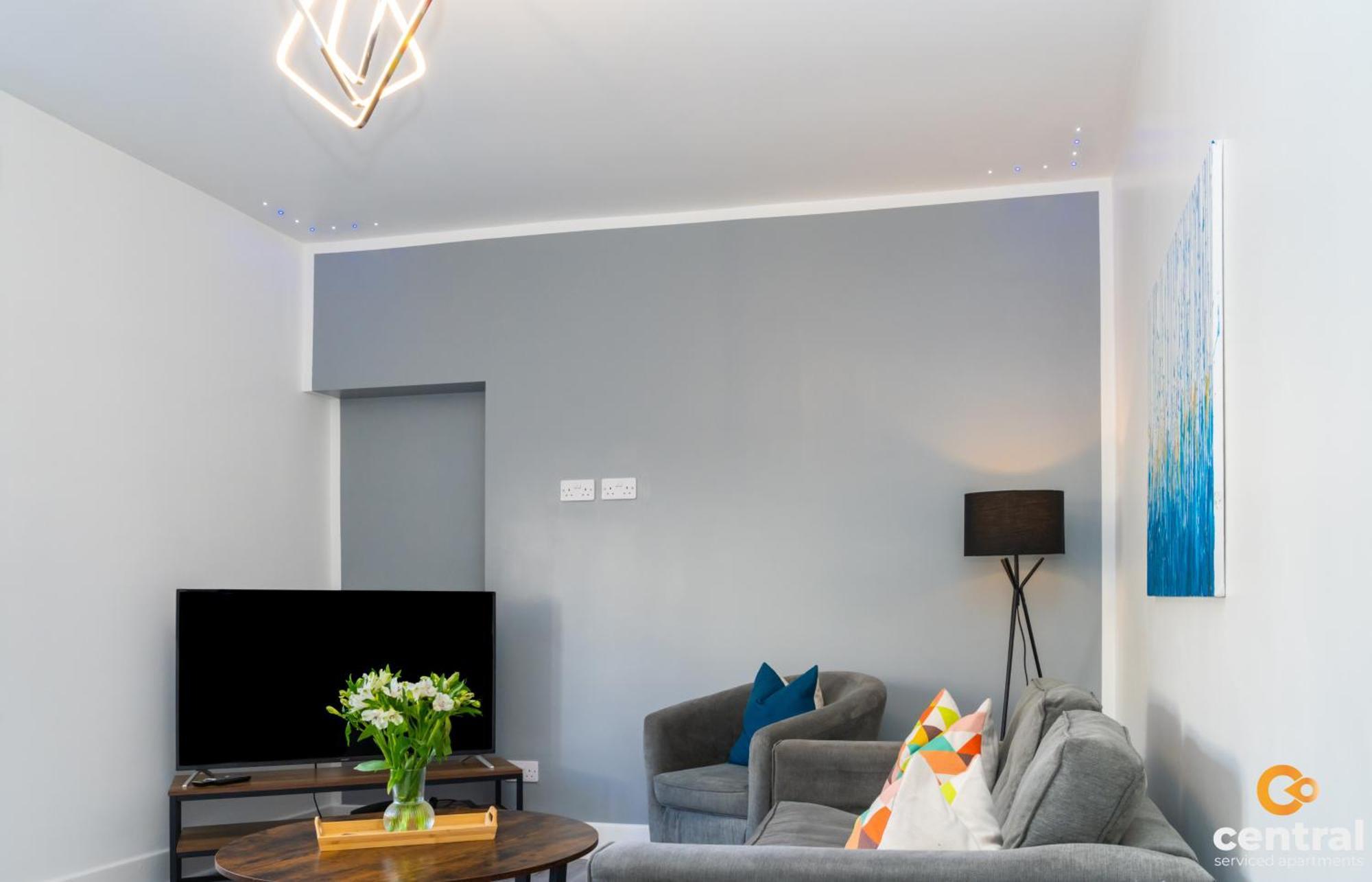 Central Serviced Apartments - 2 Bedroom - Free Street Parking - Fast Wifi - Smart Tvs In All Rooms - Ground Level - Family Neighbourhood - 3 X Double Beds - Heating 24-7 - Trade Stays - Weekly & Monthly Offers Данді Екстер'єр фото