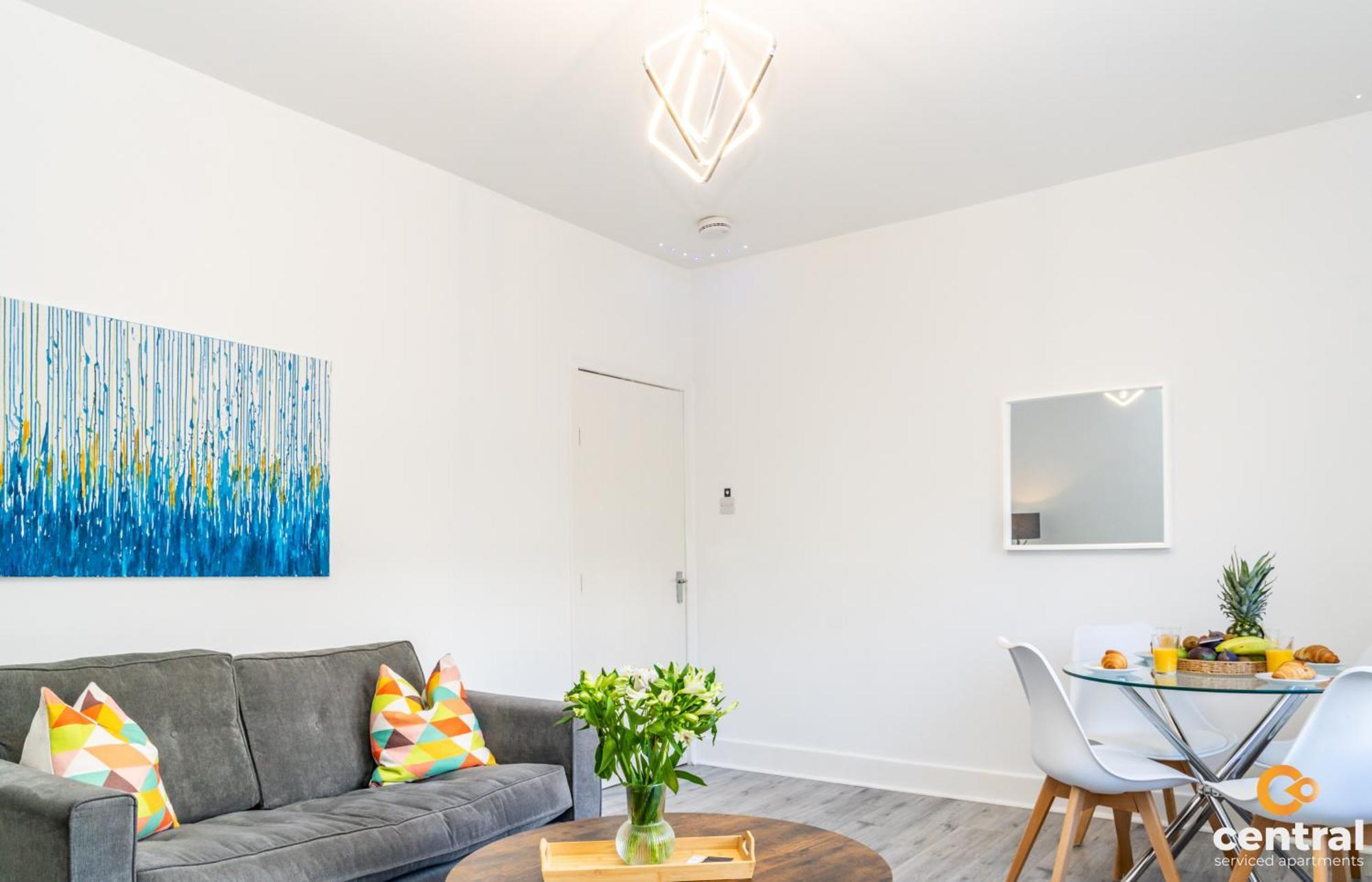 Central Serviced Apartments - 2 Bedroom - Free Street Parking - Fast Wifi - Smart Tvs In All Rooms - Ground Level - Family Neighbourhood - 3 X Double Beds - Heating 24-7 - Trade Stays - Weekly & Monthly Offers Данді Екстер'єр фото