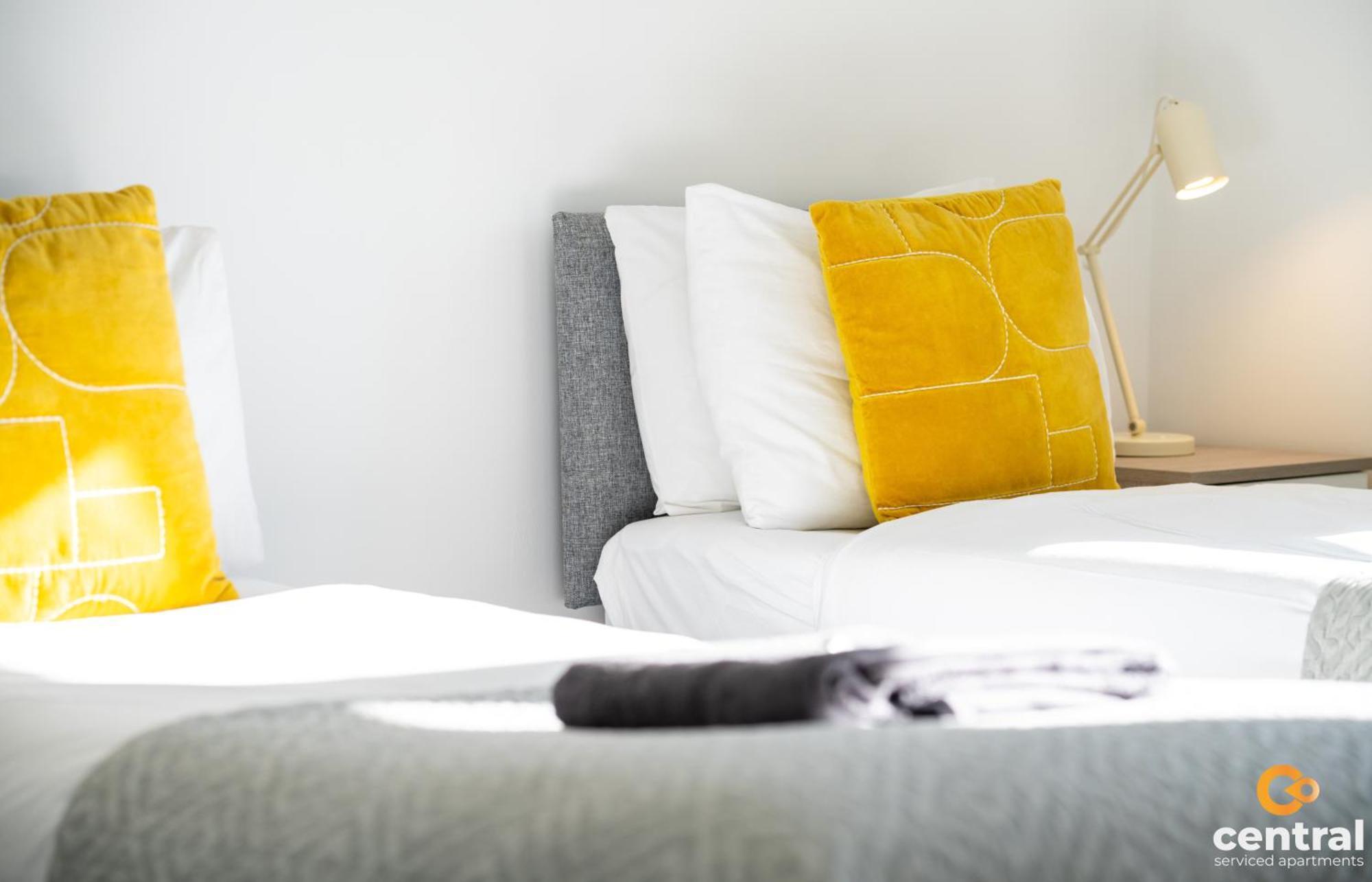 Central Serviced Apartments - 2 Bedroom - Free Street Parking - Fast Wifi - Smart Tvs In All Rooms - Ground Level - Family Neighbourhood - 3 X Double Beds - Heating 24-7 - Trade Stays - Weekly & Monthly Offers Данді Екстер'єр фото
